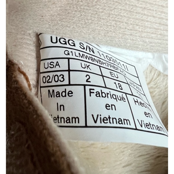 UGG Baby Booties/Crib Shoe - Picture 7 of 8